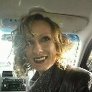 Meet your Posher, Stacey